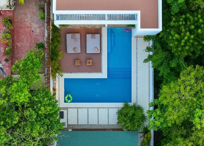 Cuatro Vientos Close To Shops Pool Up 12 Ppl *